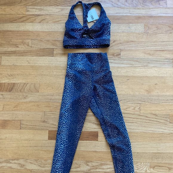 Beach Riot Workout Set - Picture 2 of 5